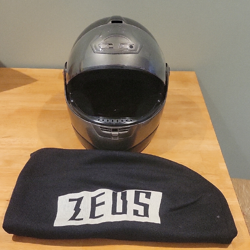 Zeus Black Motorcycle Helmet with Cover